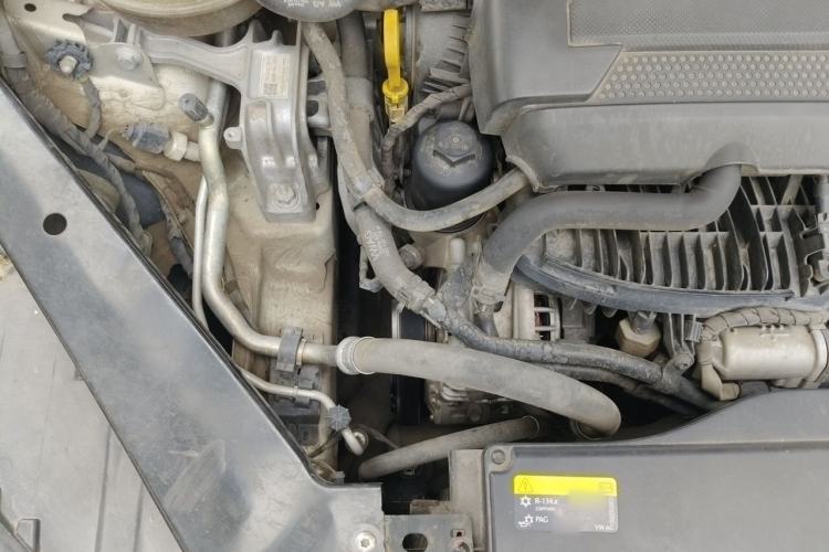 Used Volkswagen Magotan 2018 330TSI DSG Advanced Model Engine Bay Right