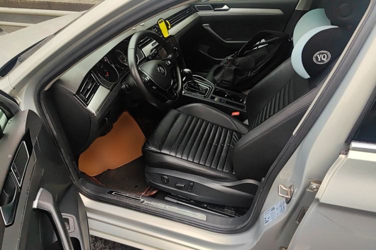 Used Volkswagen Magotan 2018 330TSI DSG Advanced Model Left Front Seat