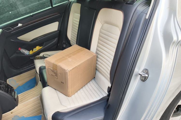 Used Volkswagen Magotan 2018 380TSI DSG Flagship Edition Left Rear Seat