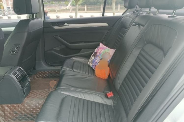 Used Volkswagen Magotan 2018 330TSI DSG Advanced Model Left Rear Seat