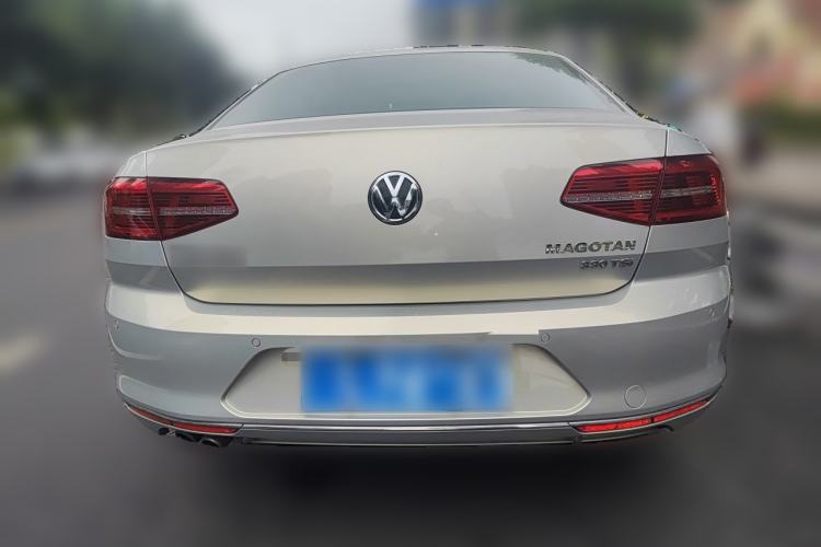 Used Volkswagen Magotan 2018 330TSI DSG Advanced Model Rear