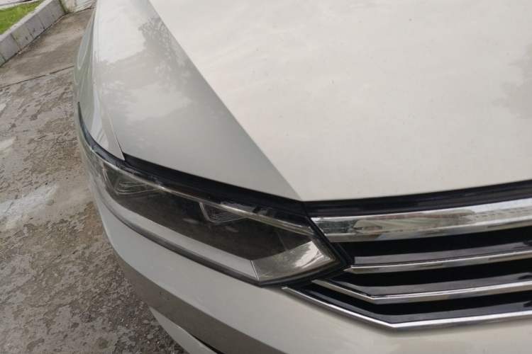 Used Volkswagen Magotan 2018 330TSI DSG Advanced Model Right Front Headlight