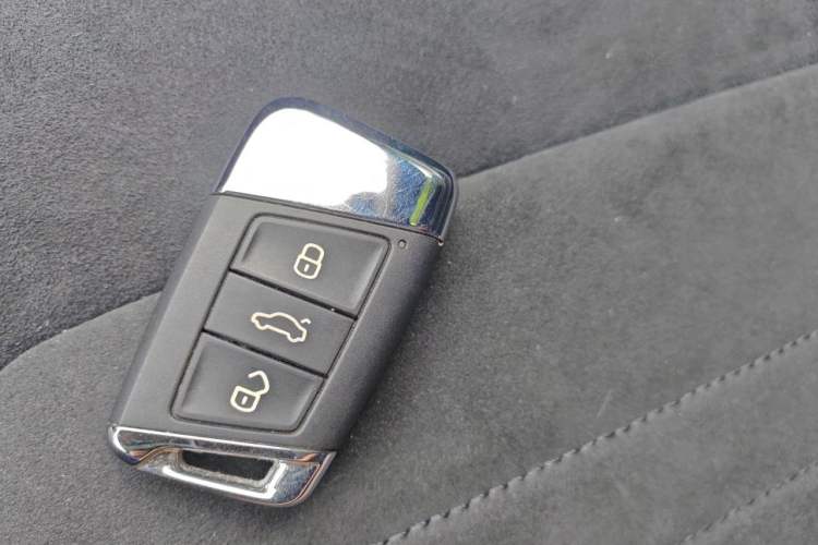 Used Volkswagen Magotan 2018 330TSI DSG Luxury Model Vehicle Key