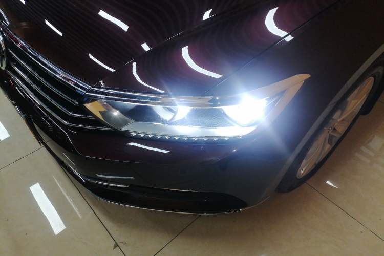 Used Volkswagen Magotan 2018 330TSI DSG Luxury Model Left Front Headlight