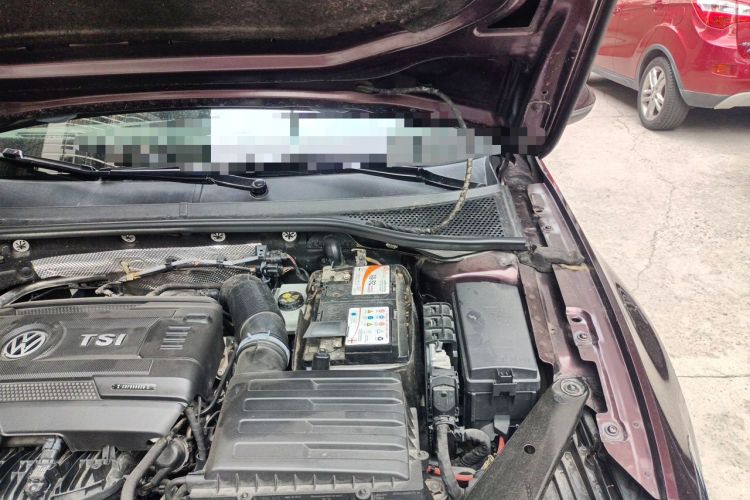Used Volkswagen Magotan 2018 Facelift 330TSI DSG Luxury Model Engine Bay Left