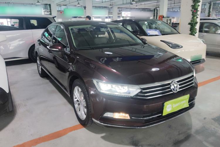Used Volkswagen Magotan 2018 330TSI DSG Luxury Model Exterior 1