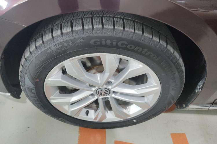 Used Volkswagen Magotan 2018 330TSI DSG Luxury Model Exterior 4