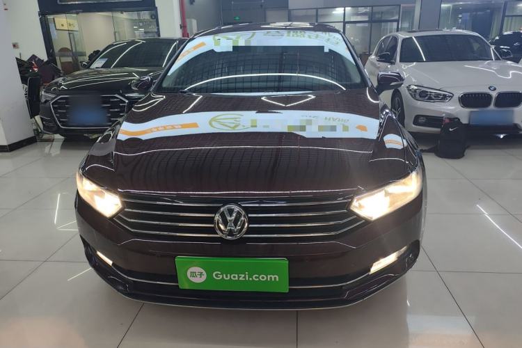 Used Volkswagen Magotan 2018 330TSI DSG Advanced Model Front