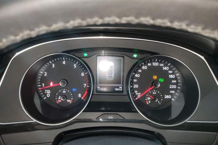 Used Volkswagen Magotan 2018 330TSI DSG Luxury Model Instrument Cluster