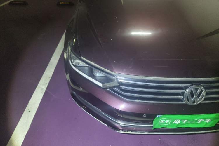 Used Volkswagen Magotan 2018 330TSI DSG Advanced Model Right Front Headlight