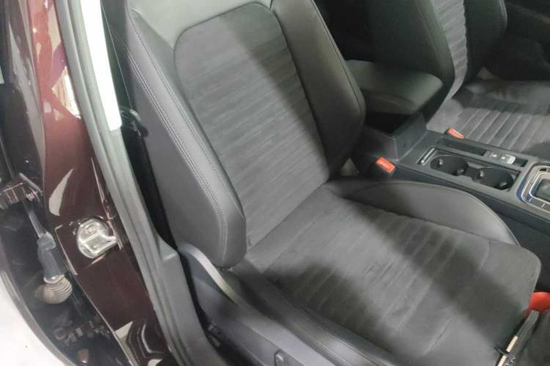Used Volkswagen Magotan 2018 330TSI DSG Luxury Model Right Front Seat