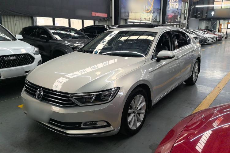 Used Volkswagen Magotan 2018 330TSI DSG Advanced Model Guazi used car, China used car export, Used car for sale, Used  cars, Cheapest cars for sale