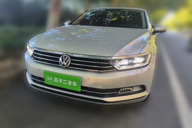 Volkswagen Magotan 2018 330TSI DSG Luxury Model مستعملة