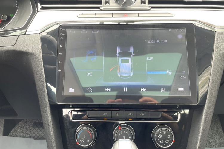 Used Volkswagen Magotan 2018 330TSI DSG Advanced Model Audio And AC Panel