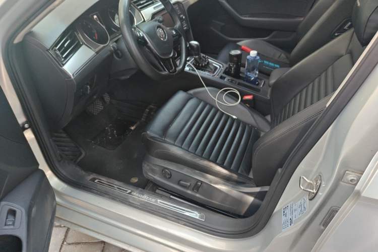 Used Volkswagen Magotan 2018 330TSI DSG Advanced Model Driver Seat