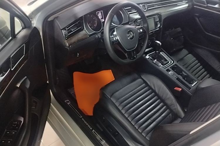 Used Volkswagen Magotan 2018 Facelift 330TSI DSG Luxury Model Driver Seat