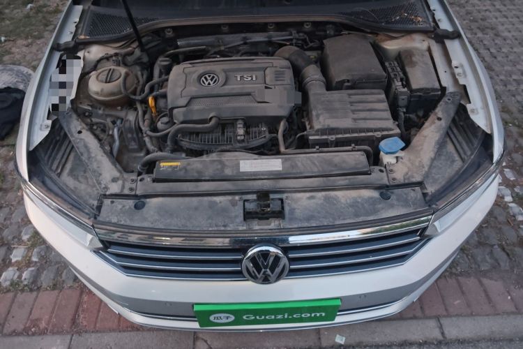 Used Volkswagen Magotan 2018 330TSI DSG Luxury Model Engine Bay