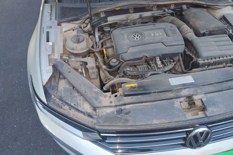 Used Volkswagen Magotan 2018 330TSI DSG Advanced Model Engine Bay Right