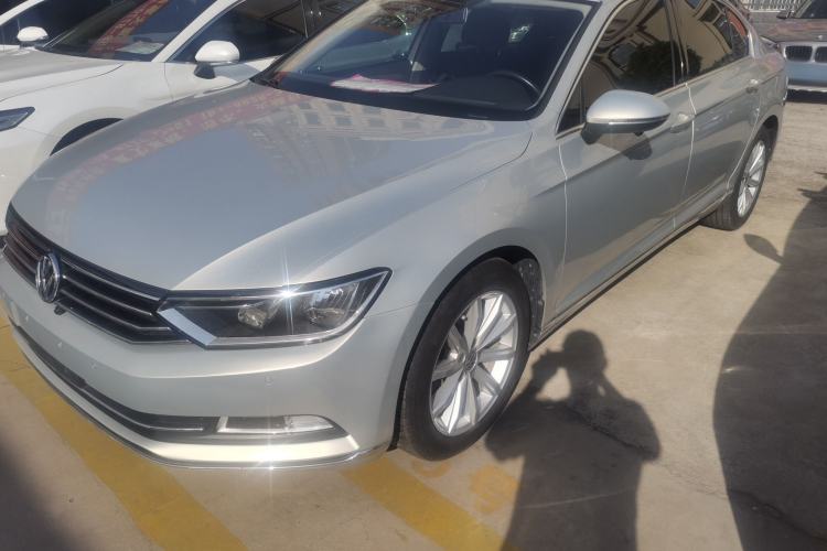 Used Volkswagen Magotan 2018 330TSI DSG Advanced Model Exterior 1