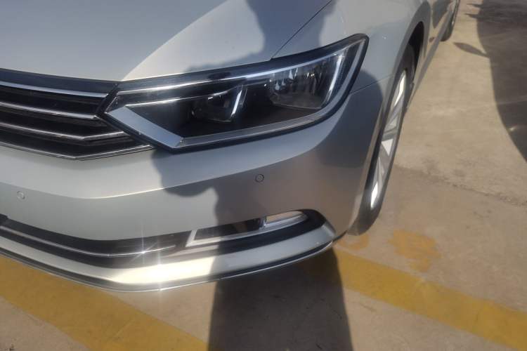 Used Volkswagen Magotan 2018 330TSI DSG Advanced Model Exterior 2