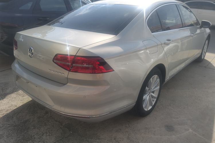 Used Volkswagen Magotan 2018 330TSI DSG Advanced Model Exterior 5