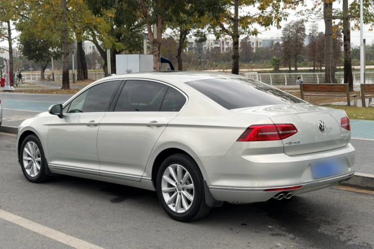 Used Volkswagen Magotan 2018 330TSI DSG Advanced Model Exterior 5