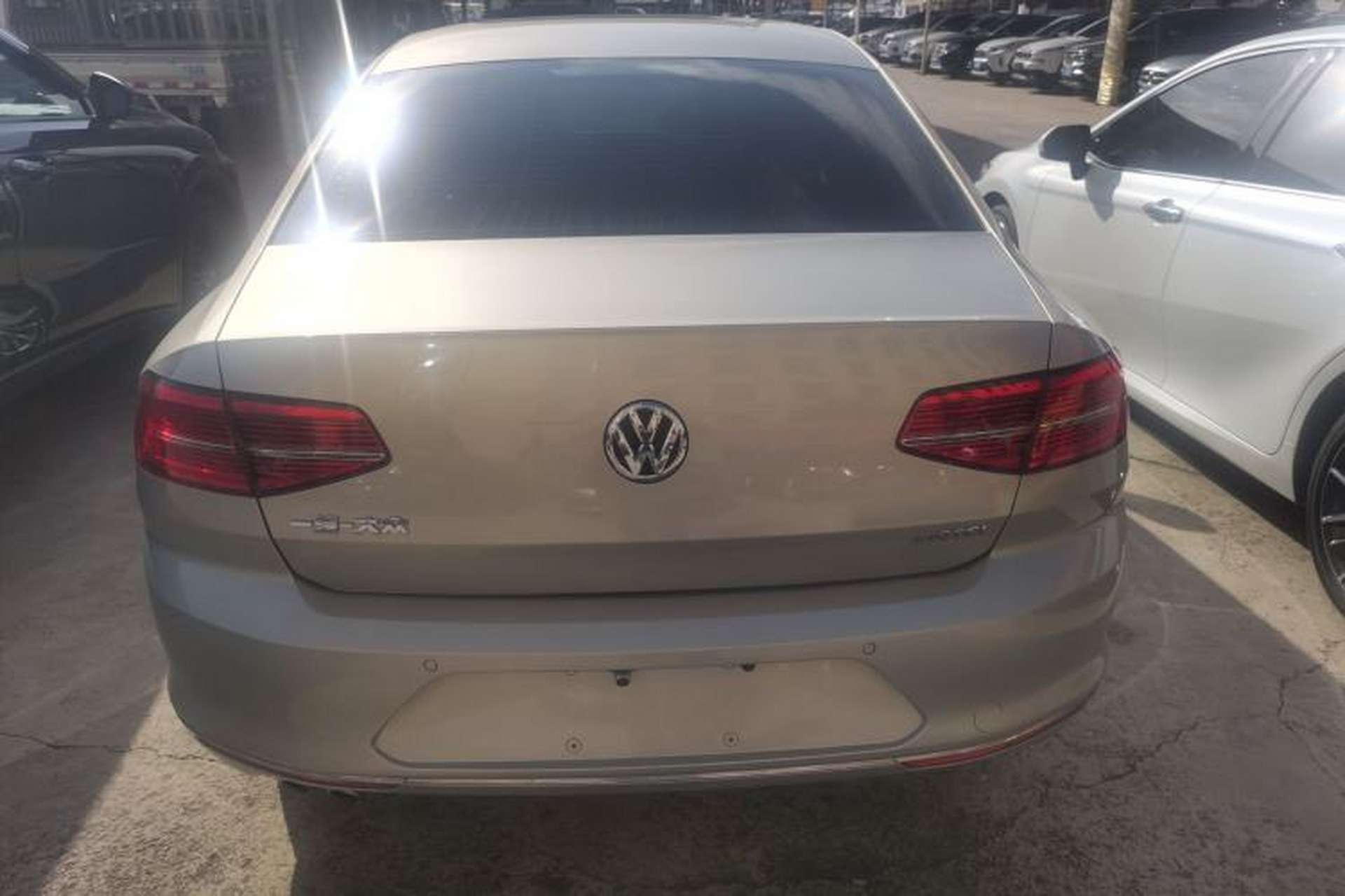 Used Volkswagen Magotan 2018 330TSI DSG Advanced Model Exterior 6