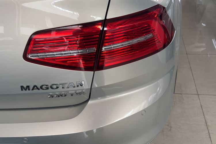 Used Volkswagen Magotan 2018 330TSI DSG Advanced Model Exterior 6