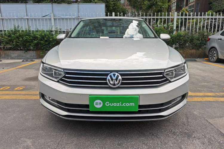 Used Volkswagen Magotan 2018 330TSI DSG Advanced Model Front