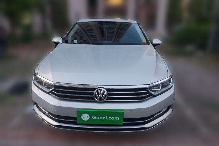 Used Volkswagen Magotan 2018 330TSI DSG Luxury Model Front
