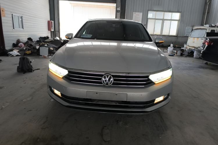 Used Volkswagen Magotan 2018 380TSI DSG Luxury Model Front