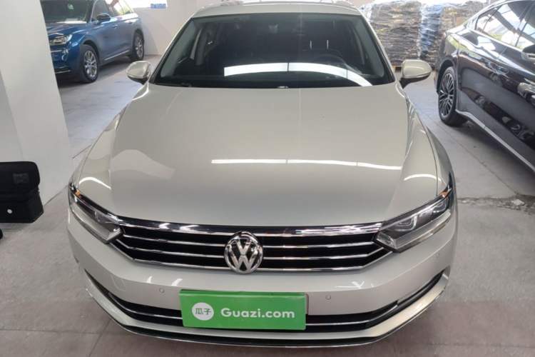 Used Volkswagen Magotan 2018 Facelift 330TSI DSG Luxury Model Front