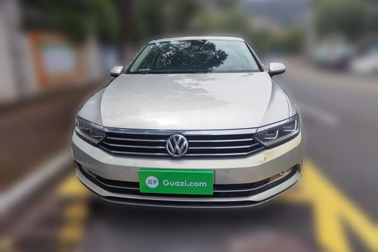 Used Volkswagen Magotan 2018 330TSI DSG Luxury Model Front