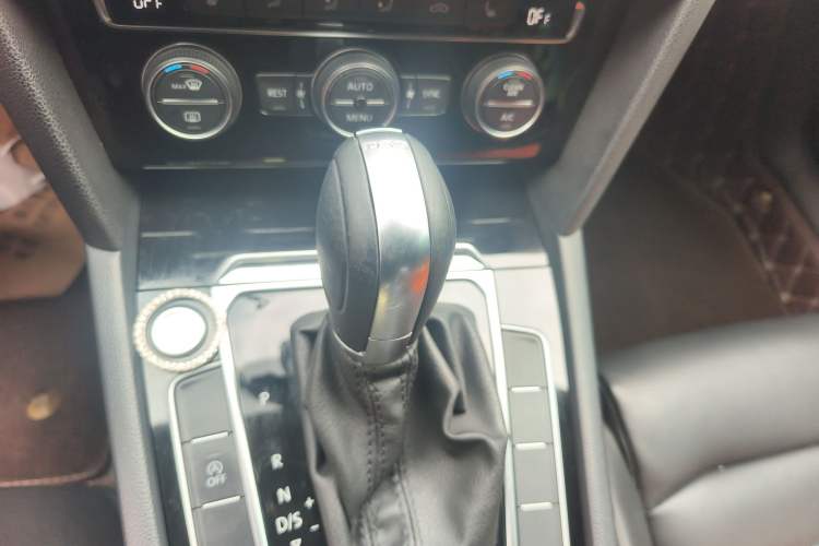 Used Volkswagen Magotan 2018 380TSI DSG Luxury Model Gear Lever