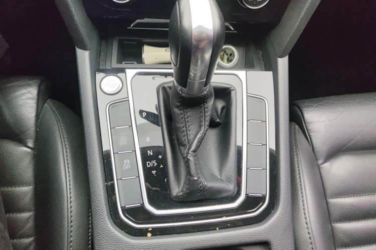 Used Volkswagen Magotan 2018 330TSI DSG Advanced Model Gear Lever