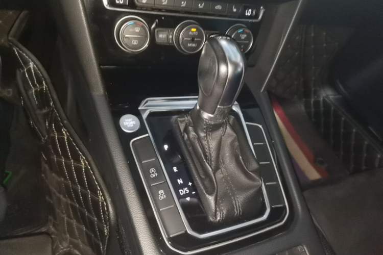 Used Volkswagen Magotan 2018 330TSI DSG Luxury Model Gear Lever