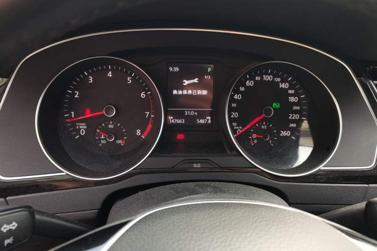 Used Volkswagen Magotan 2018 Facelift 330TSI DSG Luxury Model Instrument Cluster