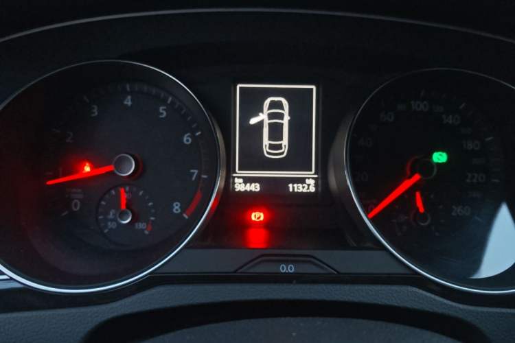 Used Volkswagen Magotan 2018 330TSI DSG Luxury Model Instrument Cluster