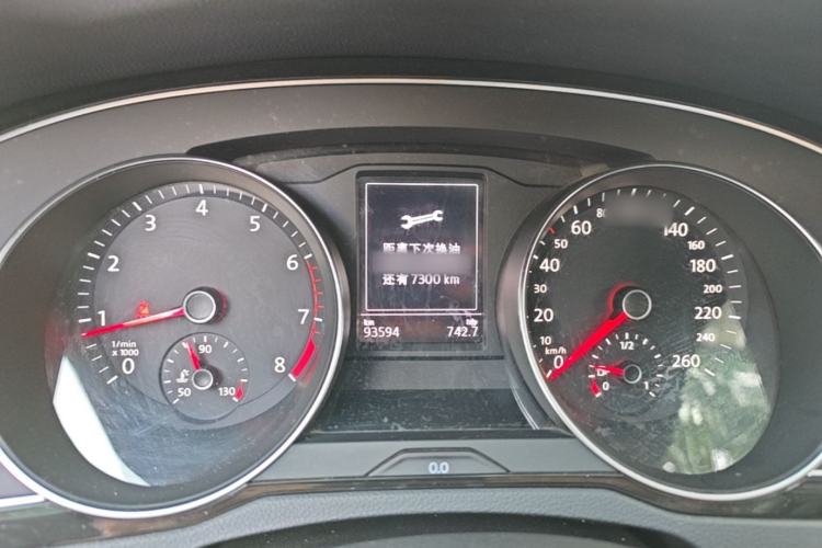 Used Volkswagen Magotan 2018 Facelift 330TSI DSG Luxury Model Instrument Cluster