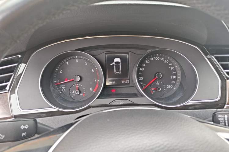 Used Volkswagen Magotan 2018 330TSI DSG Luxury Model Instrument Cluster