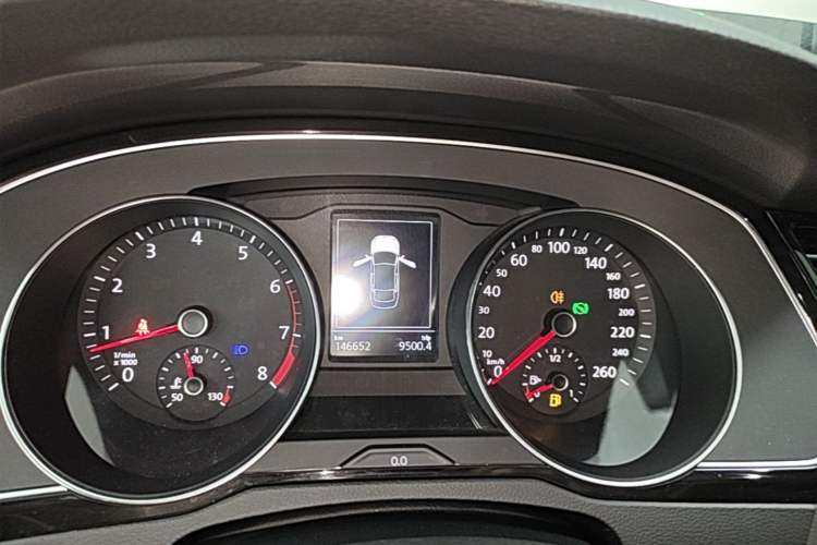 Used Volkswagen Magotan 2018 330TSI DSG Luxury Model Instrument Cluster