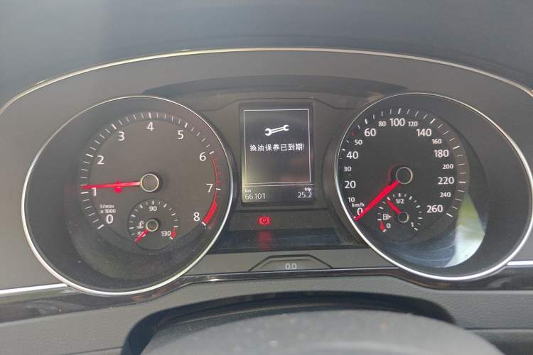 Used Volkswagen Magotan 2018 330TSI DSG Luxury Model Instrument Cluster