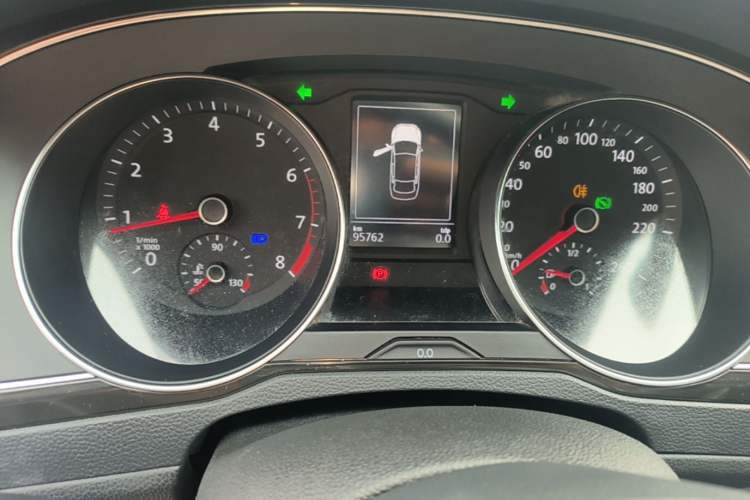 Used Volkswagen Magotan 2018 330TSI DSG Advanced Model Instrument Cluster