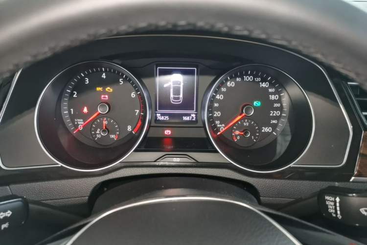 Used Volkswagen Magotan 2018 Facelift 330TSI DSG Luxury Model Instrument Cluster
