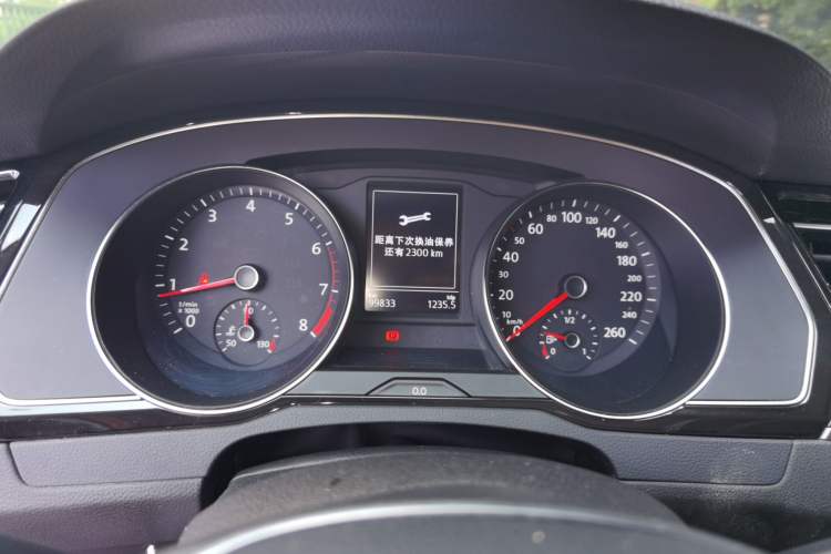 Used Volkswagen Magotan 2018 330TSI DSG Luxury Model Instrument Cluster
