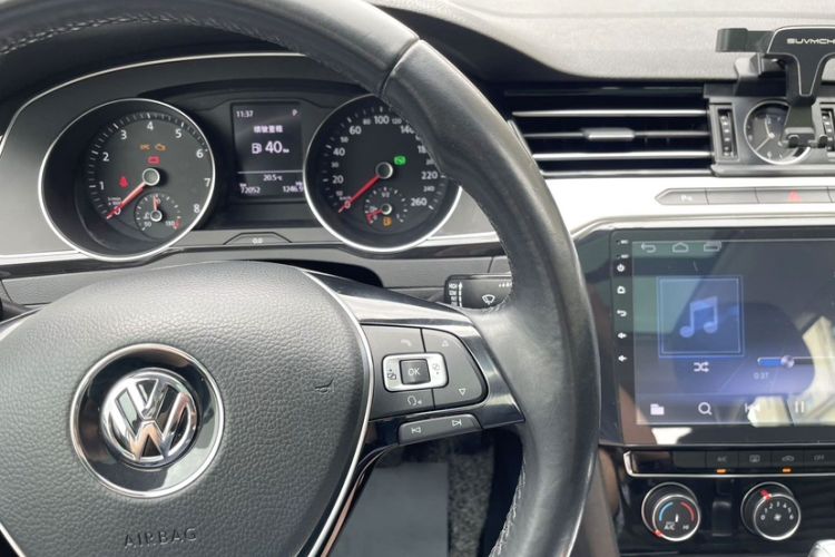 Used Volkswagen Magotan 2018 330TSI DSG Advanced Model Interior 2
