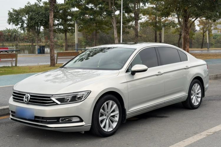 Ojetý Volkswagen Magotan 2018 330TSI DSG Advanced Model Guazi used car, China used car export, Used car for sale, Used cars, Cheapest cars for sale