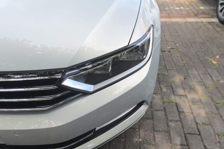 Used Volkswagen Magotan 2018 330TSI DSG Advanced Model Left Front Headlight