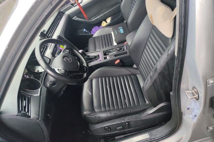 Used Volkswagen Magotan 2018 330TSI DSG Advanced Model Left Front Seat