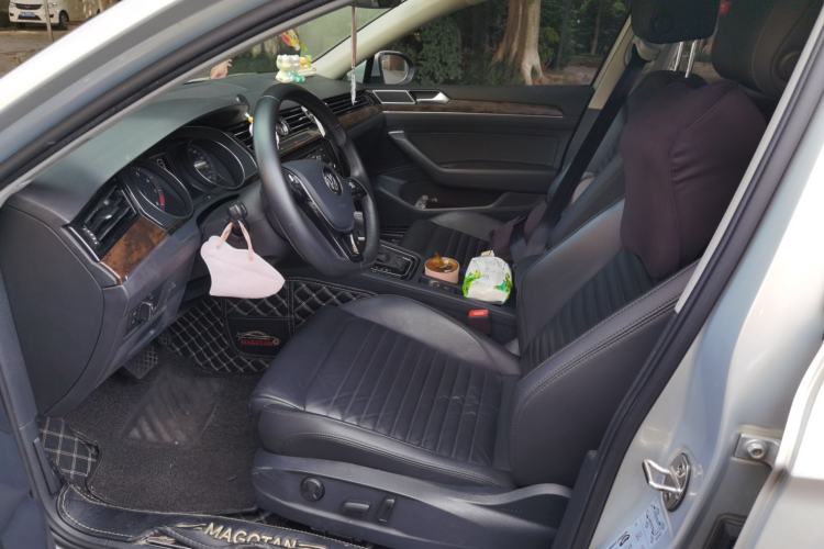 Used Volkswagen Magotan 2018 330TSI DSG Luxury Model Left Front Seat